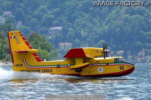 2007-05-06 1056 Pallanza Airshow - Canadair